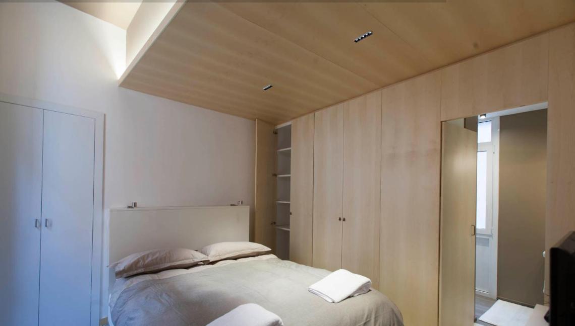Casa Vacanze Al Corso Apartment Рим Екстериор снимка